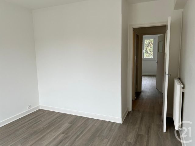 Appartement à louer - 3 pièces - 62.43 m2 - FOUGERES - 35 - BRETAGNE - Century 21 Gambetta