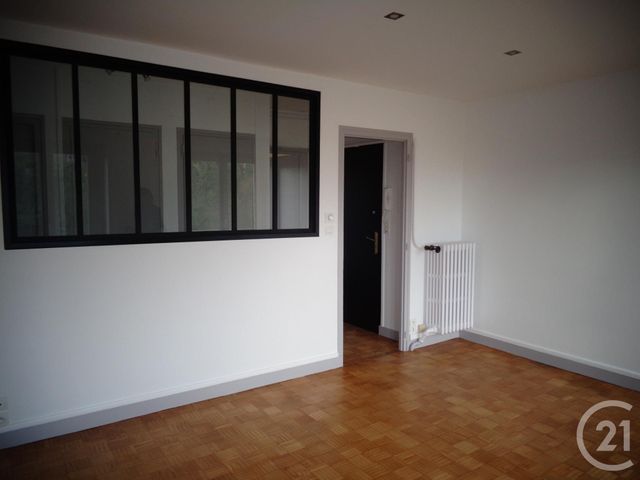Appartement F3 à louer - 4 pièces - 54.33 m2 - FOUGERES - 35 - BRETAGNE - Century 21 Gambetta