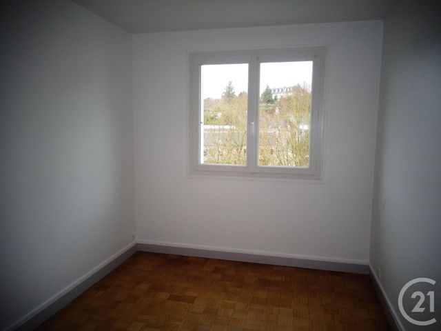 Appartement F3 à louer - 4 pièces - 54.33 m2 - FOUGERES - 35 - BRETAGNE - Century 21 Gambetta