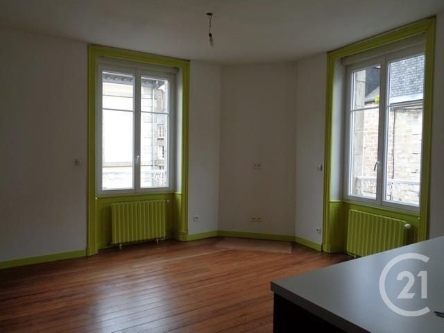 Appartement F2 à louer - 2 pièces - 41.02 m2 - FOUGERES - 35 - BRETAGNE - Century 21 Gambetta