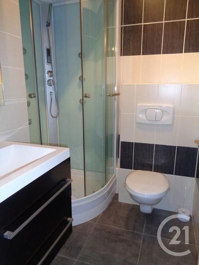 Appartement F2 à louer - 2 pièces - 41.02 m2 - FOUGERES - 35 - BRETAGNE - Century 21 Gambetta