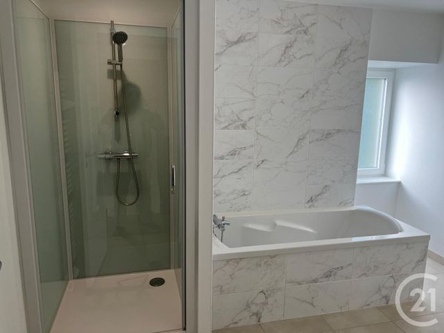 maison à louer - 4 pièces - 118.8 m2 - LE CHATELLIER - 35 - BRETAGNE - Century 21 Gambetta