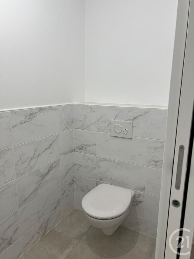 maison à louer - 4 pièces - 118.8 m2 - LE CHATELLIER - 35 - BRETAGNE - Century 21 Gambetta