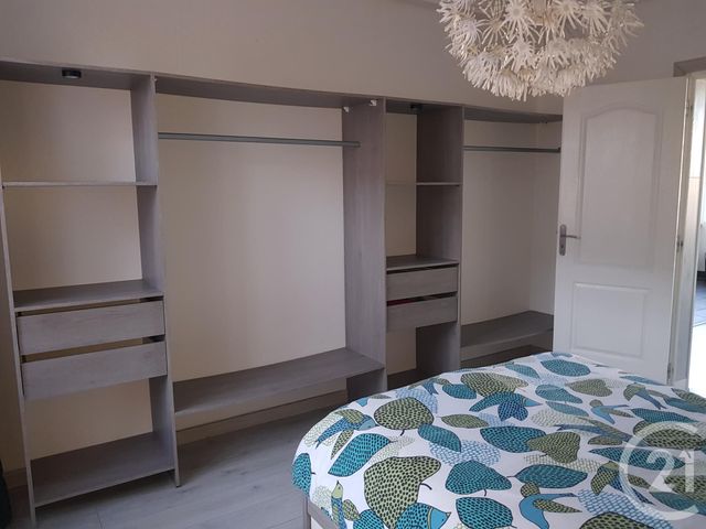 Appartement T3 à louer - 3 pièces - 55.48 m2 - FOUGERES - 35 - BRETAGNE - Century 21 Gambetta