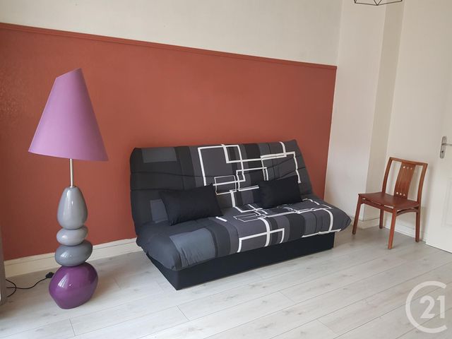 Appartement T3 à louer - 3 pièces - 55.48 m2 - FOUGERES - 35 - BRETAGNE - Century 21 Gambetta