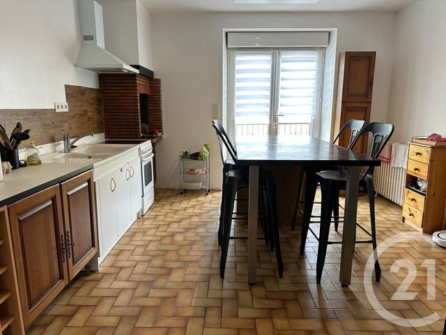 maison à vendre - 7 pièces - 135.66 m2 - DOMPIERRE DU CHEMIN - 35 - BRETAGNE - Century 21 Gambetta