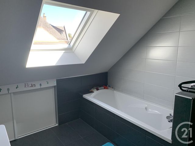 maison à louer - 4 pièces - 137.5 m2 - MAEN ROCH - 35 - BRETAGNE - Century 21 Gambetta