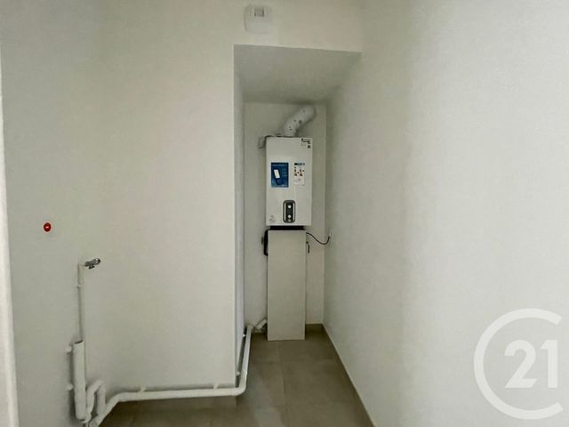 Appartement T4 à vendre - 4 pièces - 84.0 m2 - FOUGERES - 35 - BRETAGNE - Century 21 Gambetta