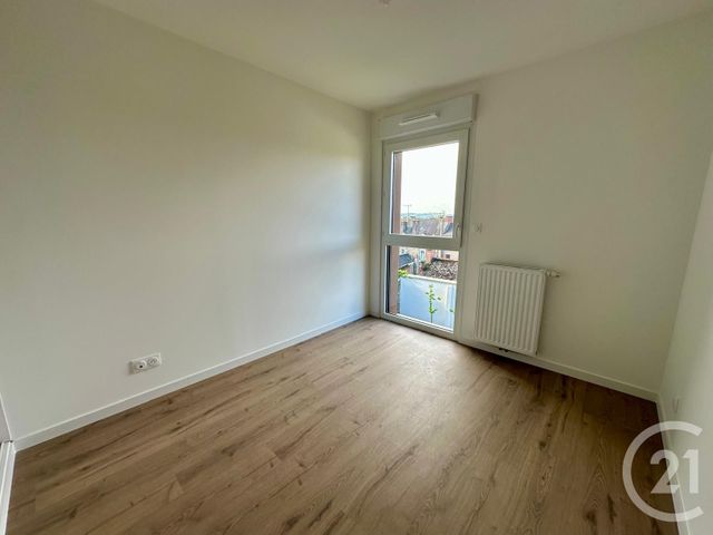 Appartement T4 à vendre - 4 pièces - 84.0 m2 - FOUGERES - 35 - BRETAGNE - Century 21 Gambetta