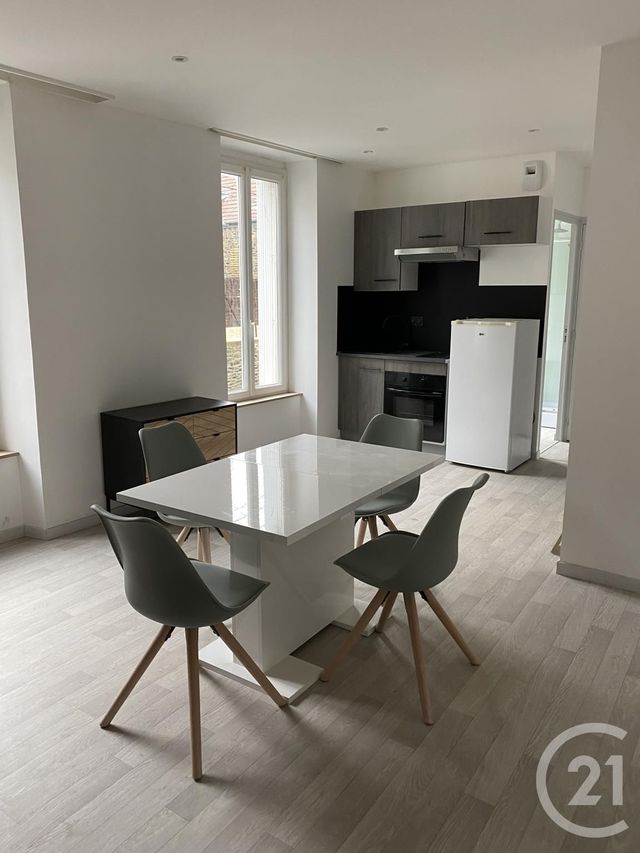 Appartement à louer FOUGERES