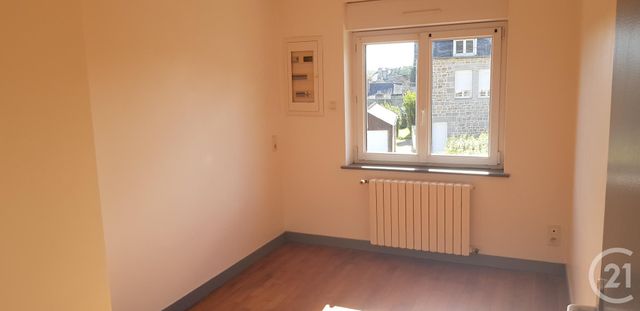 maison à louer - 5 pièces - 90.0 m2 - ST GERMAIN EN COGLES - 35 - BRETAGNE - Century 21 Gambetta