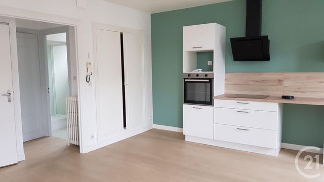 Appartement F2 à louer FOUGERES
