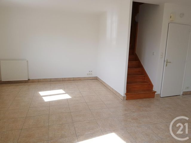 maison à louer - 4 pièces - 90.0 m2 - FOUGERES - 35 - BRETAGNE - Century 21 Gambetta