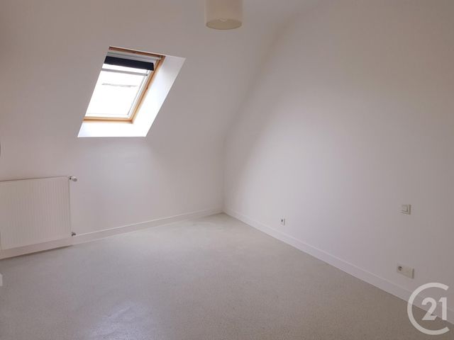 maison à louer - 4 pièces - 90.0 m2 - FOUGERES - 35 - BRETAGNE - Century 21 Gambetta