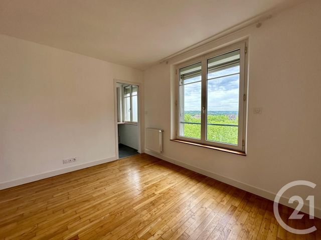 Appartement F3 à vendre - 3 pièces - 94.64 m2 - FOUGERES - 35 - BRETAGNE - Century 21 Gambetta