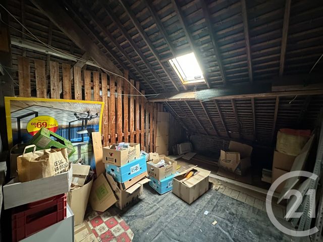 Appartement T3 à vendre - 3 pièces - 60.7 m2 - FOUGERES - 35 - BRETAGNE - Century 21 Gambetta