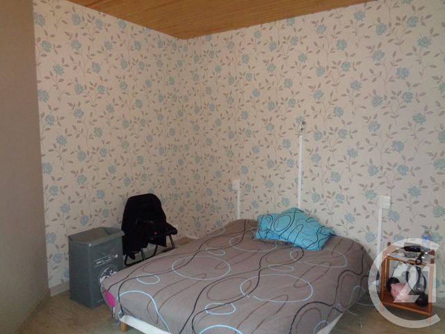 Appartement T3 à vendre - 3 pièces - 60.7 m2 - FOUGERES - 35 - BRETAGNE - Century 21 Gambetta