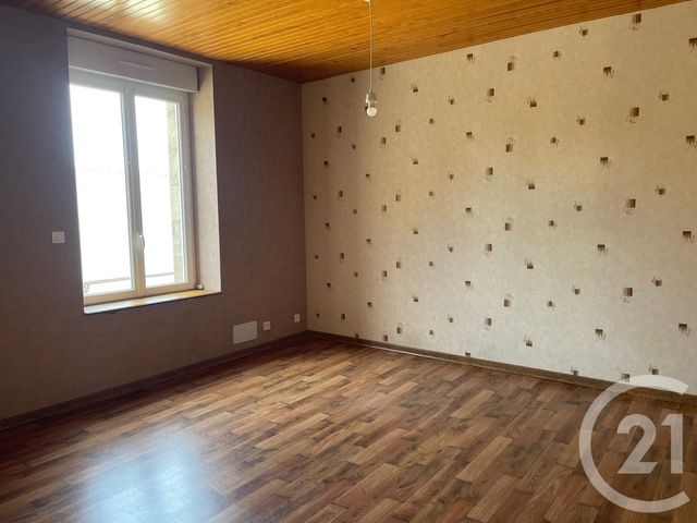 Appartement T3 à vendre - 3 pièces - 60.7 m2 - FOUGERES - 35 - BRETAGNE - Century 21 Gambetta