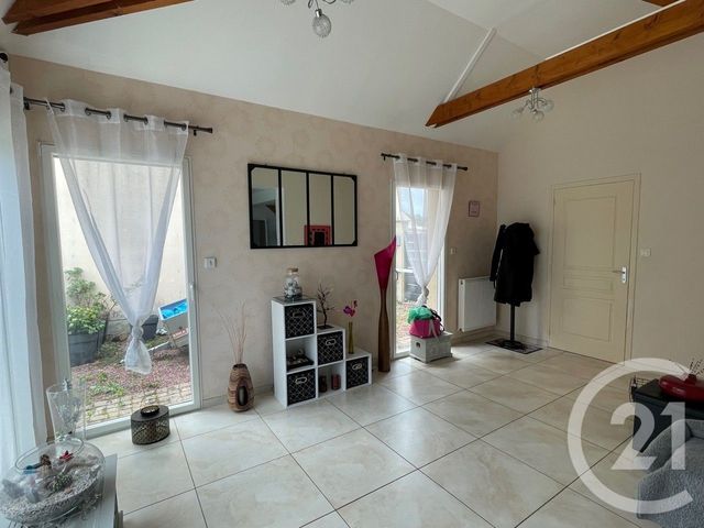 maison à vendre - 7 pièces - 139.0 m2 - LECOUSSE - 35 - BRETAGNE - Century 21 Gambetta