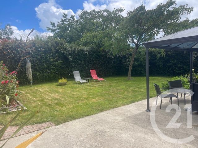 maison à vendre - 7 pièces - 139.0 m2 - LECOUSSE - 35 - BRETAGNE - Century 21 Gambetta