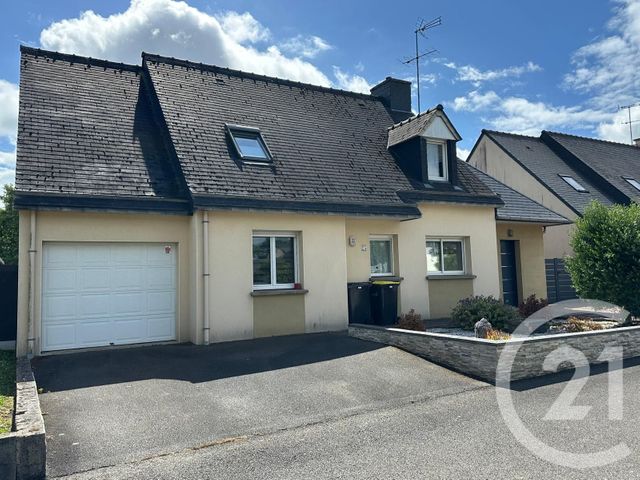 maison à vendre - 7 pièces - 139.0 m2 - LECOUSSE - 35 - BRETAGNE - Century 21 Gambetta