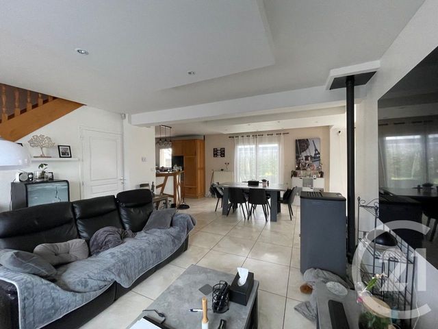maison à vendre - 7 pièces - 139.0 m2 - LECOUSSE - 35 - BRETAGNE - Century 21 Gambetta