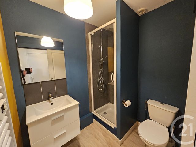 Appartement T1 à louer - 1 pièce - 31.4 m2 - FOUGERES - 35 - BRETAGNE - Century 21 Gambetta