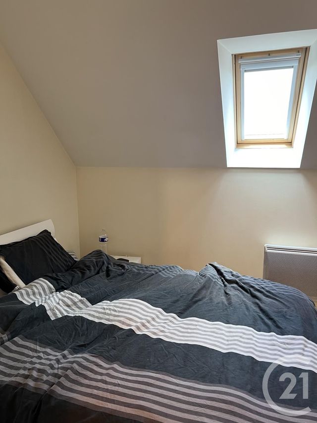 Appartement à louer - 2 pièces - 27.6 m2 - FOUGERES - 35 - BRETAGNE - Century 21 Gambetta