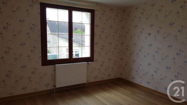 maison à louer - 5 pièces - 121.64 m2 - ST GERMAIN EN COGLES - 35 - BRETAGNE - Century 21 Gambetta