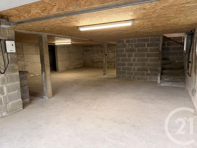 maison à louer - 5 pièces - 121.64 m2 - ST GERMAIN EN COGLES - 35 - BRETAGNE - Century 21 Gambetta