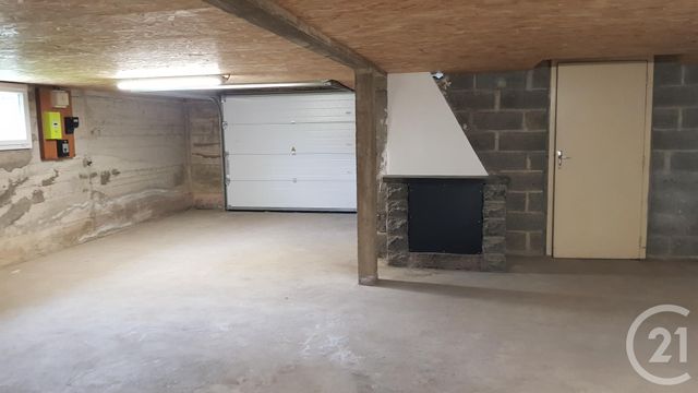 maison à louer - 5 pièces - 121.64 m2 - ST GERMAIN EN COGLES - 35 - BRETAGNE - Century 21 Gambetta