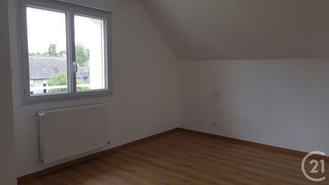 maison à louer - 5 pièces - 121.64 m2 - ST GERMAIN EN COGLES - 35 - BRETAGNE - Century 21 Gambetta