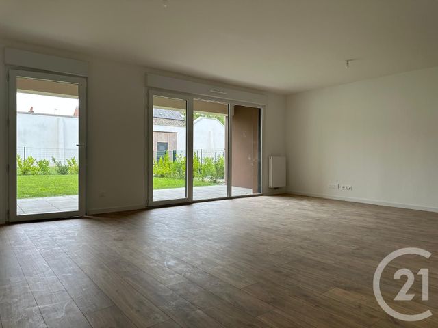Appartement F5 à vendre - 5 pièces - 106.19 m2 - FOUGERES - 35 - BRETAGNE - Century 21 Gambetta
