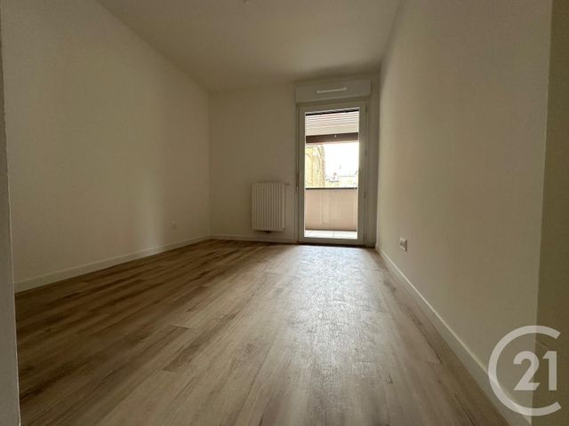 Appartement F5 à vendre - 5 pièces - 106.19 m2 - FOUGERES - 35 - BRETAGNE - Century 21 Gambetta