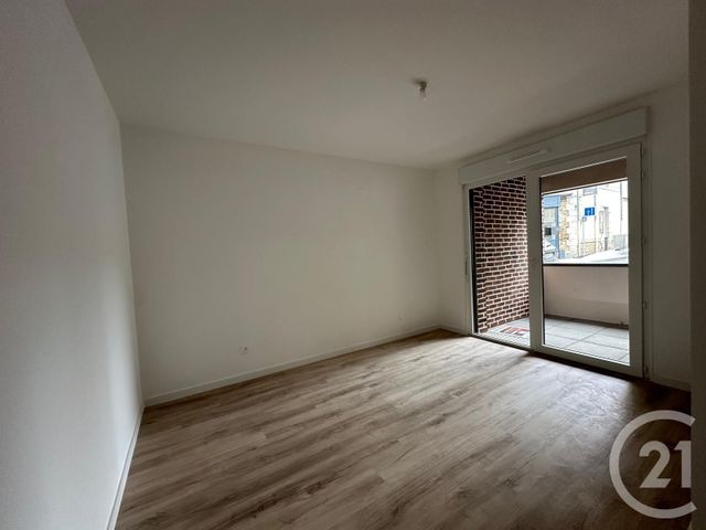Appartement F5 à vendre - 5 pièces - 100.3 m2 - FOUGERES - 35 - BRETAGNE - Century 21 Gambetta