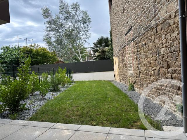 Appartement F5 à vendre - 5 pièces - 100.3 m2 - FOUGERES - 35 - BRETAGNE - Century 21 Gambetta