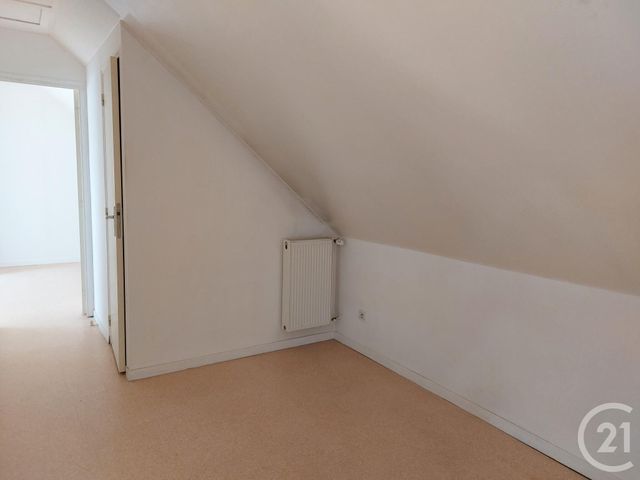 maison à louer - 5 pièces - 113.0 m2 - FOUGERES - 35 - BRETAGNE - Century 21 Gambetta