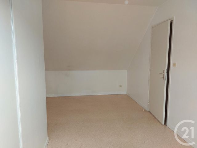 maison à louer - 5 pièces - 113.0 m2 - FOUGERES - 35 - BRETAGNE - Century 21 Gambetta