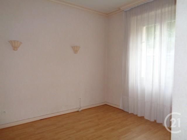 Appartement F3 à louer - 3 pièces - 85.0 m2 - FOUGERES - 35 - BRETAGNE - Century 21 Gambetta