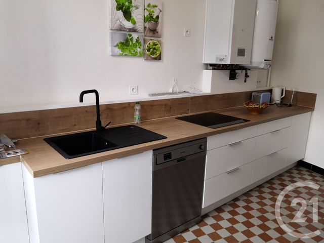 Appartement Chambre à louer - 1 pièce - 16.0 m2 - FOUGERES - 35 - BRETAGNE - Century 21 Gambetta