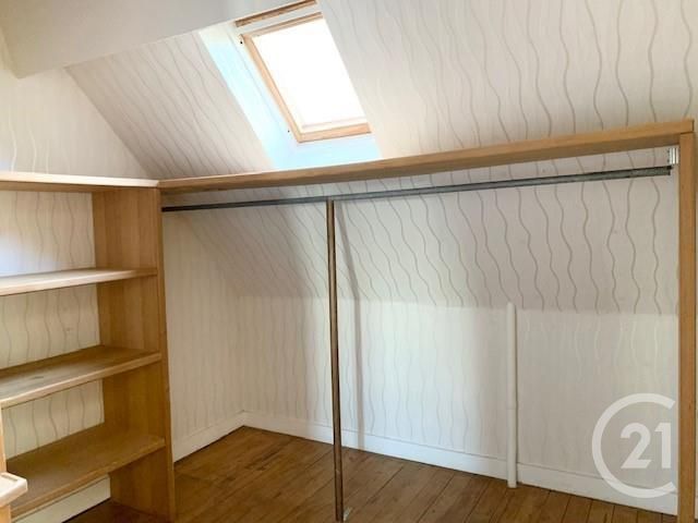 maison à louer - 4 pièces - 90.0 m2 - FOUGERES - 35 - BRETAGNE - Century 21 Gambetta