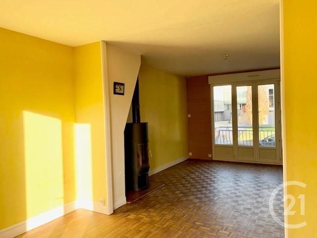 maison à louer - 4 pièces - 90.0 m2 - FOUGERES - 35 - BRETAGNE - Century 21 Gambetta