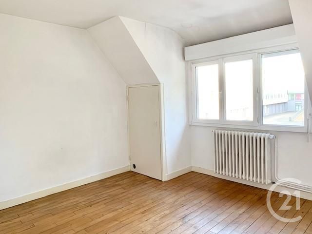 maison à louer - 4 pièces - 90.0 m2 - FOUGERES - 35 - BRETAGNE - Century 21 Gambetta