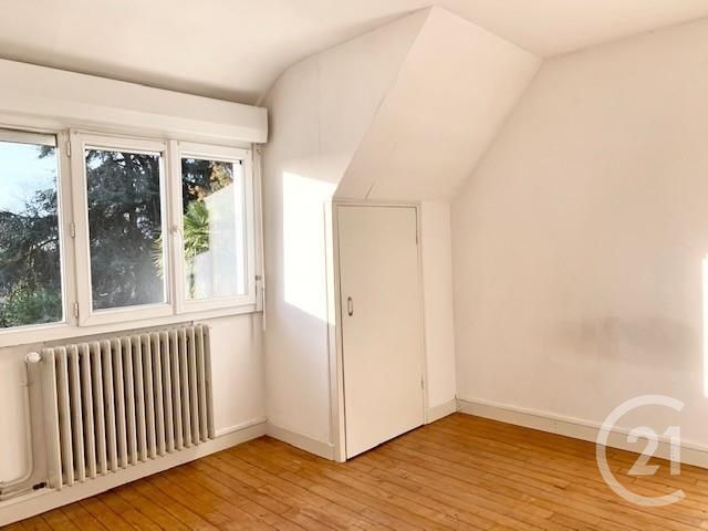 maison à louer - 4 pièces - 90.0 m2 - FOUGERES - 35 - BRETAGNE - Century 21 Gambetta