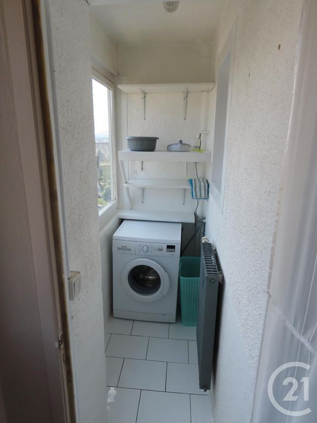 Appartement à louer - 2 pièces - 43.54 m2 - FOUGERES - 35 - BRETAGNE - Century 21 Gambetta