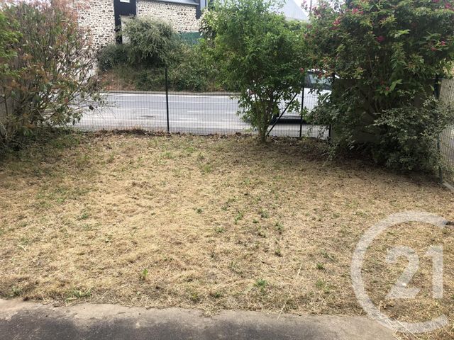 Appartement à louer - 2 pièces - 35.5 m2 - FOUGERES - 35 - BRETAGNE - Century 21 Gambetta
