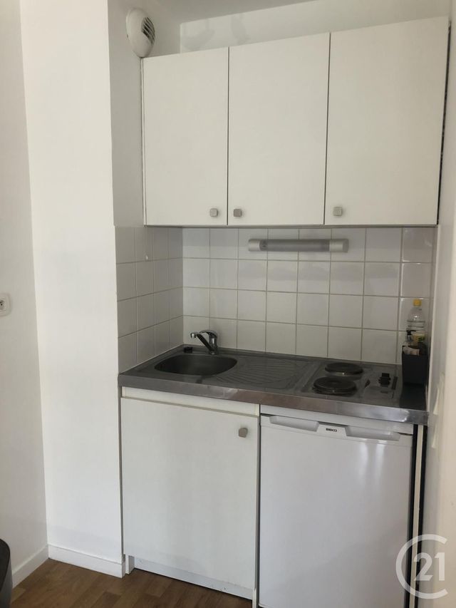Appartement à louer - 2 pièces - 35.5 m2 - FOUGERES - 35 - BRETAGNE - Century 21 Gambetta