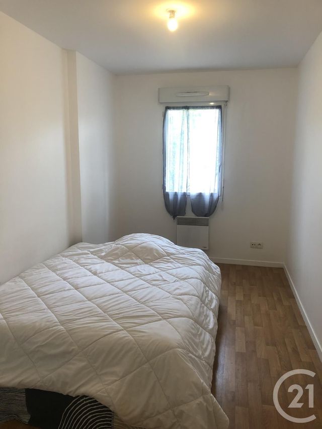 Appartement à louer - 2 pièces - 35.5 m2 - FOUGERES - 35 - BRETAGNE - Century 21 Gambetta