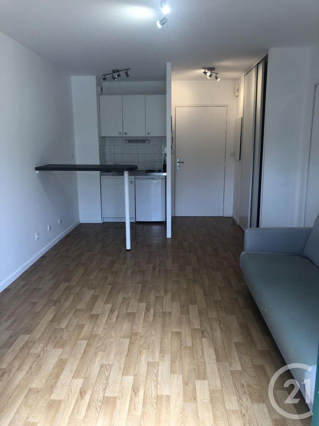 Appartement à louer - 2 pièces - 35.5 m2 - FOUGERES - 35 - BRETAGNE - Century 21 Gambetta