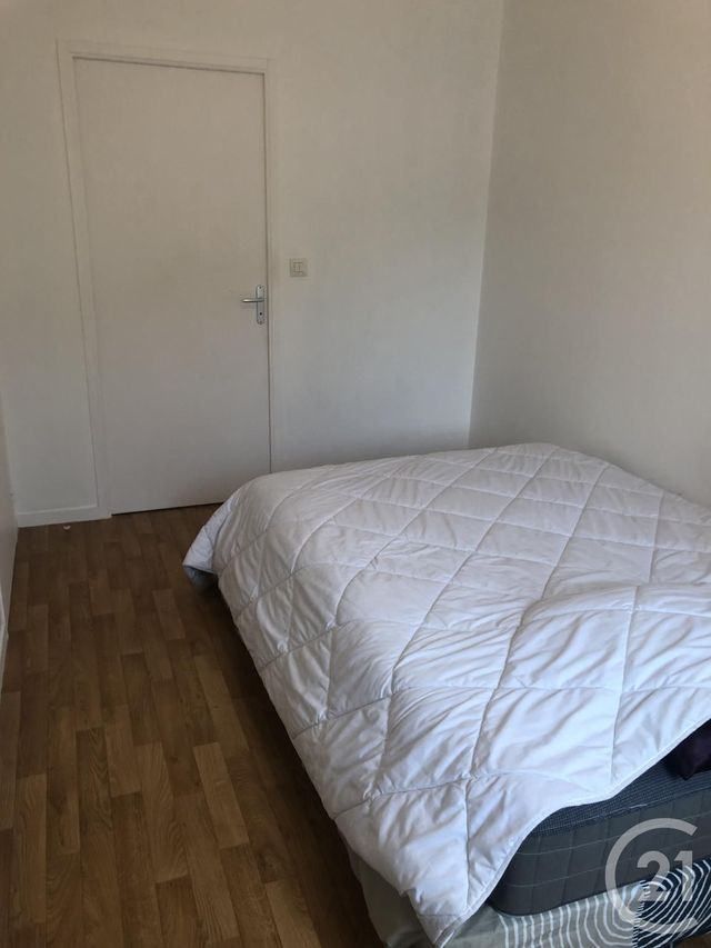 Appartement à louer - 2 pièces - 35.5 m2 - FOUGERES - 35 - BRETAGNE - Century 21 Gambetta